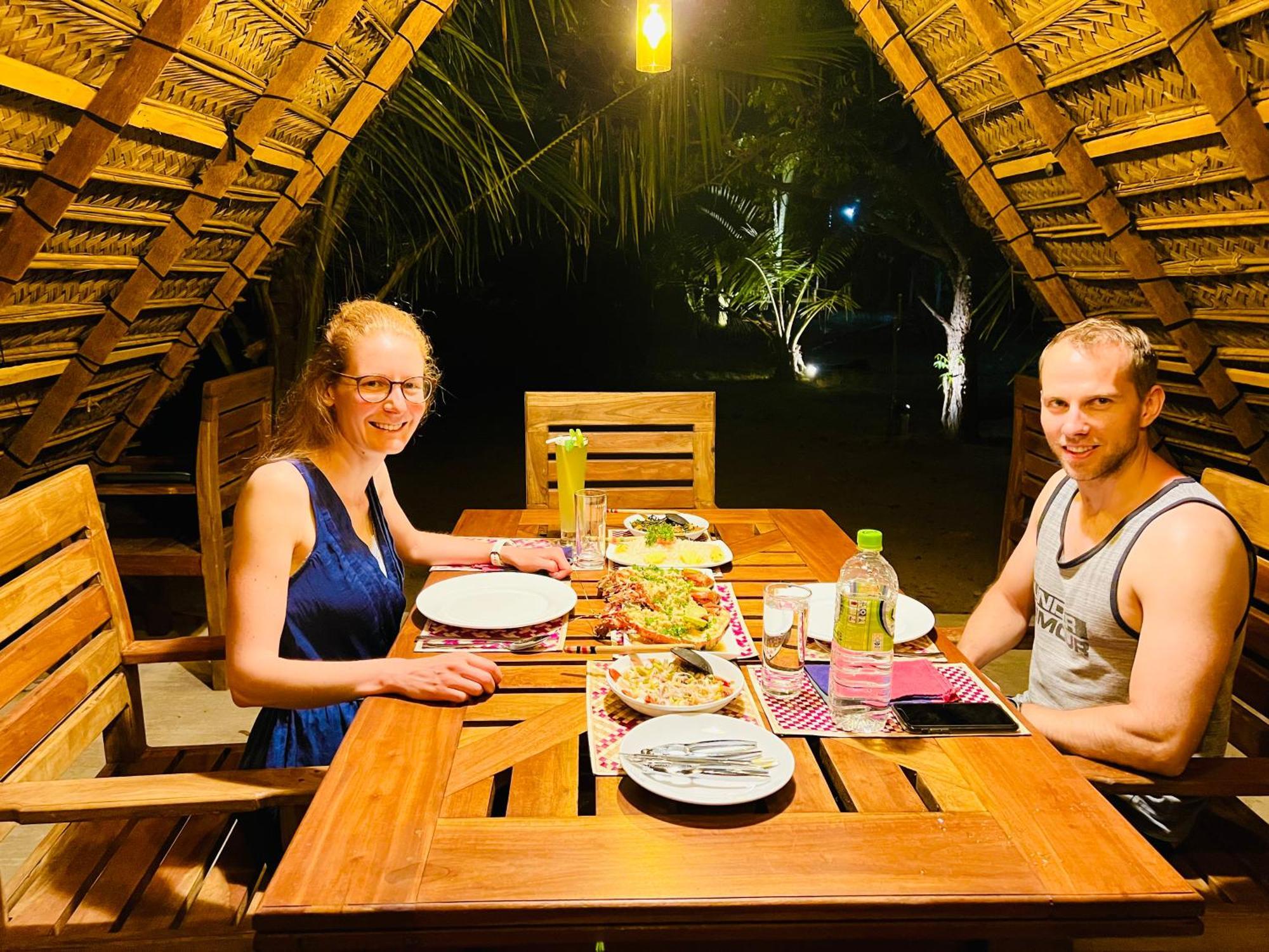 Kingfisher Beach Resort-Yala Kirinda  Esterno foto