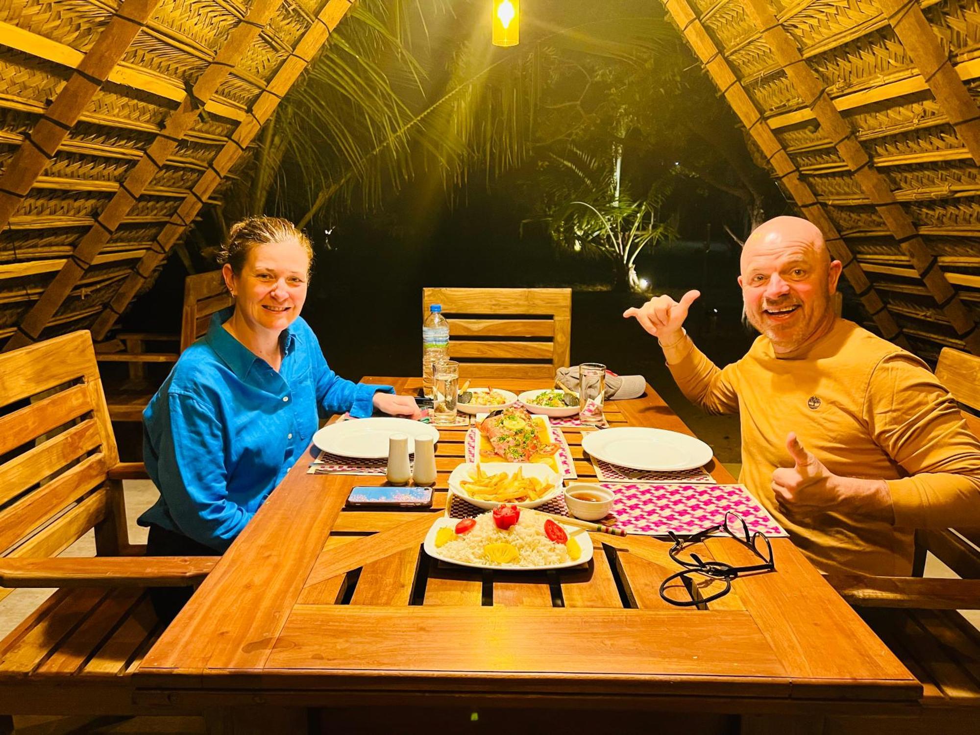 Kingfisher Beach Resort-Yala Kirinda  Esterno foto
